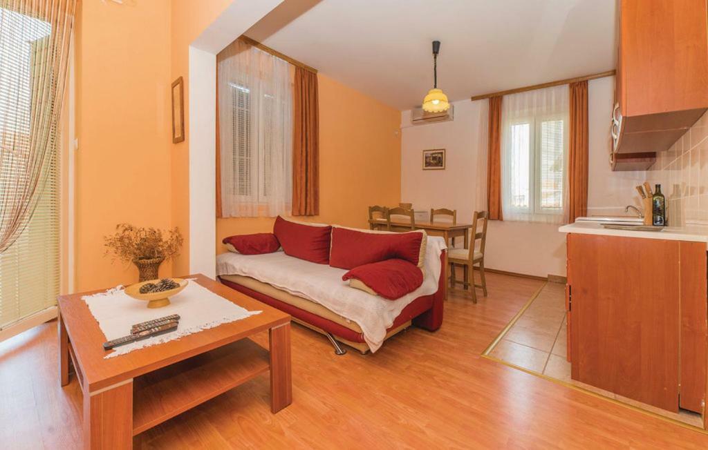 Apartment Diana - Great Location, Cosy 2 Bedroom, 2 Bathroom Apt Kukljica Eksteriør billede